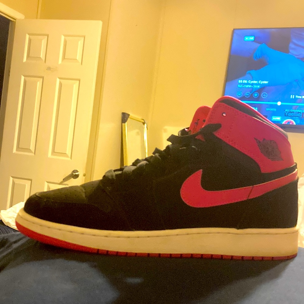 Pink and black Jordan 1